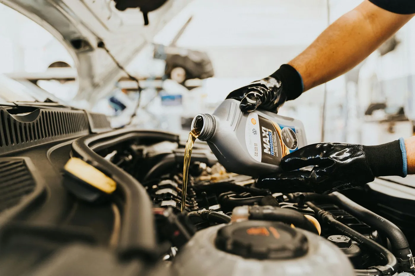 Oil change service for Calgary drivers at Autobahn Motor